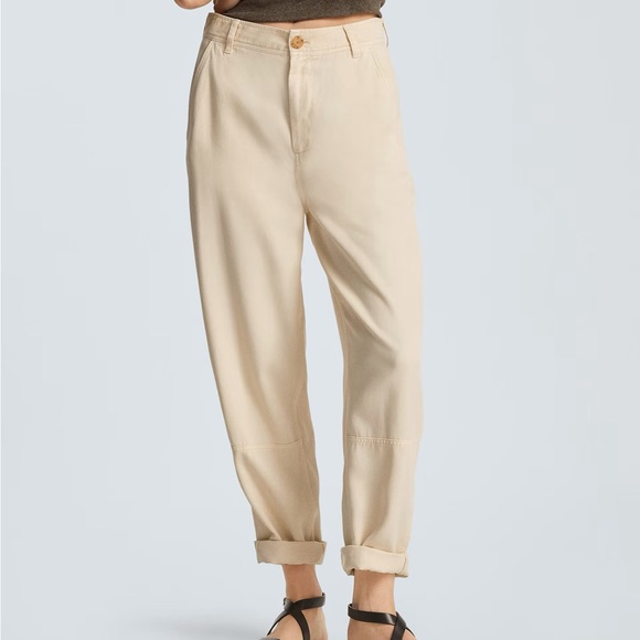 NWT Everlane The Tencel Relaxed Chino in Parchment Size 6 - Picture 4 of 6